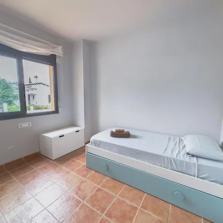 Caserna 13 - Moderna Casa De Pueblo En Macanet * Macanet De Cabrenys